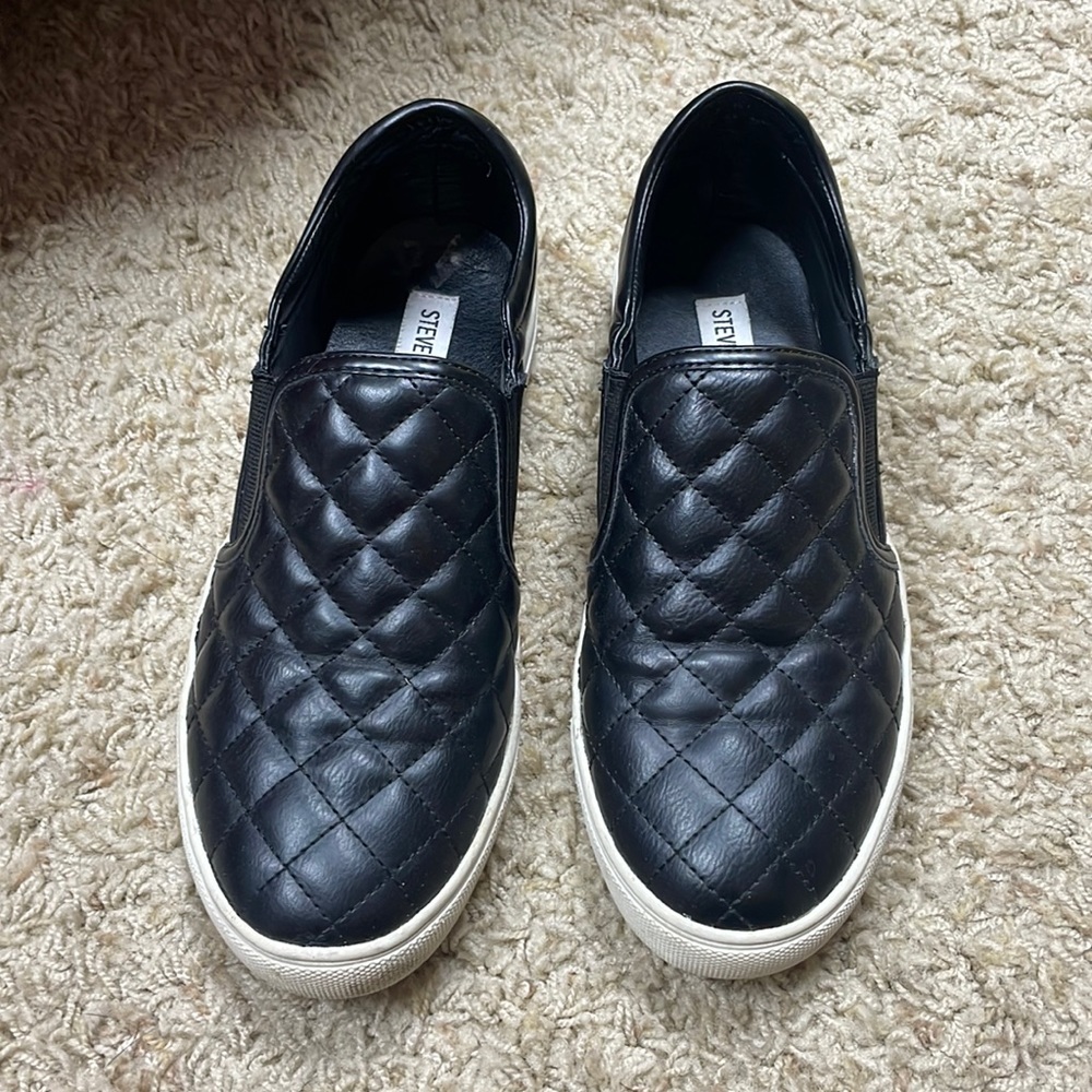 Steve madden Ellen black quilted slip on fashion sneakers